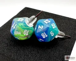 Örhänge: Stud - Festive Waterlily/White Mini-Poly D20 (Par)