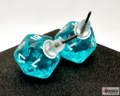 Örhänge: Stud - Translucent Teal/White Mini-Poly D20 (Par)